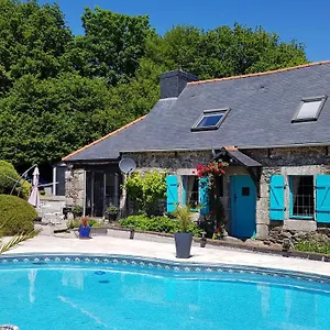 https://maroux-vian-country-cottage.inbrittany.com